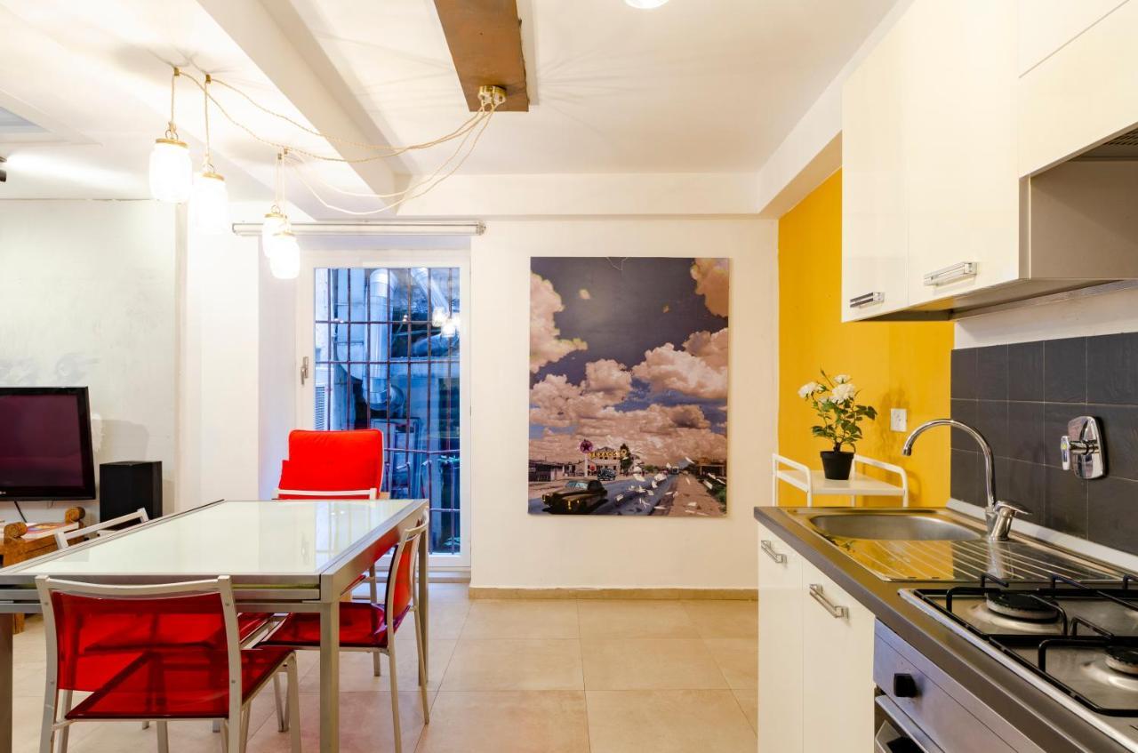 Apartamento Joivy Vibrant Open-Plan Apt For 6 In Historic Centre Génova Exterior foto