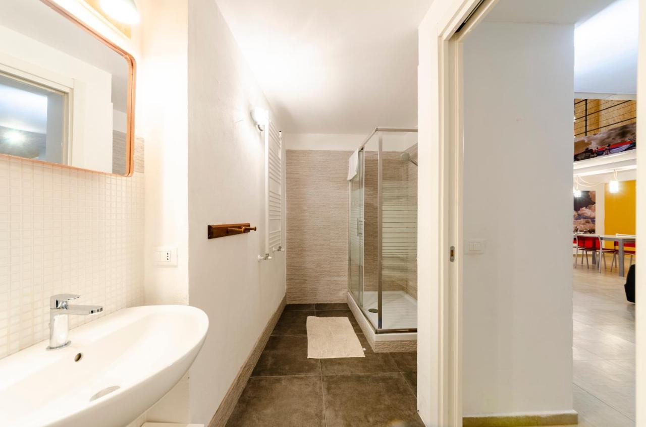 Apartamento Joivy Vibrant Open-Plan Apt For 6 In Historic Centre Génova Exterior foto